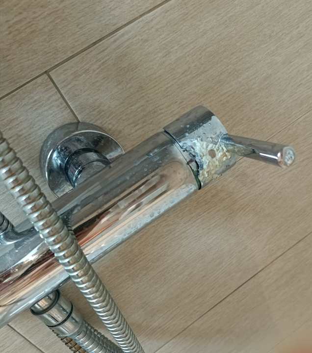 Zimmer BG Tonga Tower Design Hotel & Suites