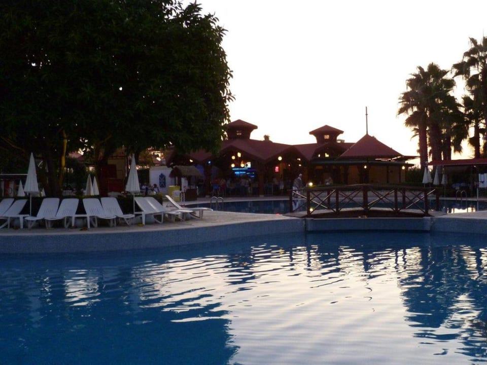 Pool Miramare Queen Hotel