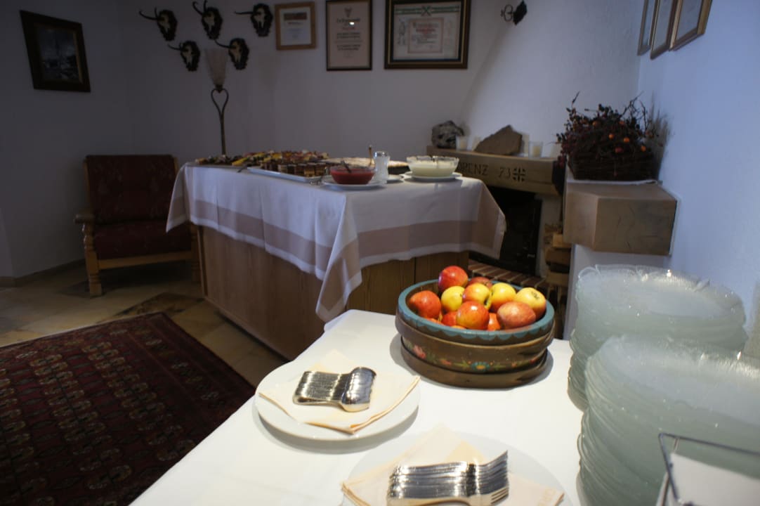Nachmittagsbuffet im Alpenhotel Tirol zu Galtür Alpenhotel Tirol
