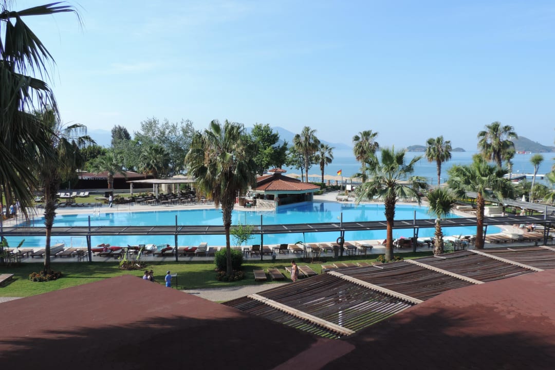 Super grosser Pool, direkt am Meer Club Tuana Fethiye