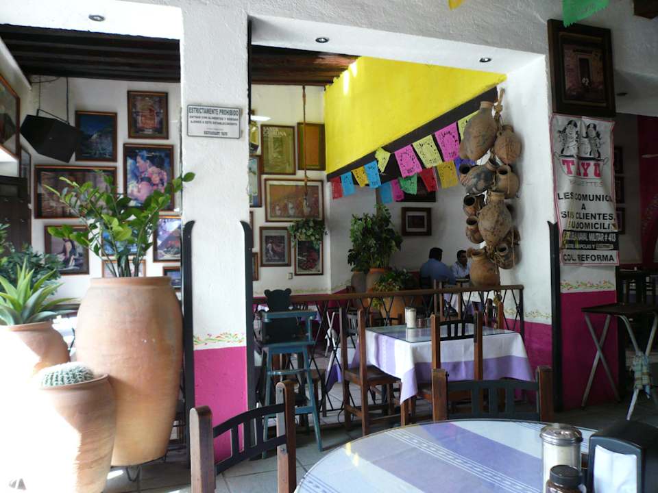 Кафе рядом с отелем Hotel Ferri