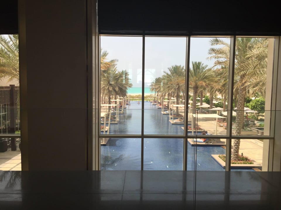 Pool Park Hyatt Abu Dhabi Hotel and Villas