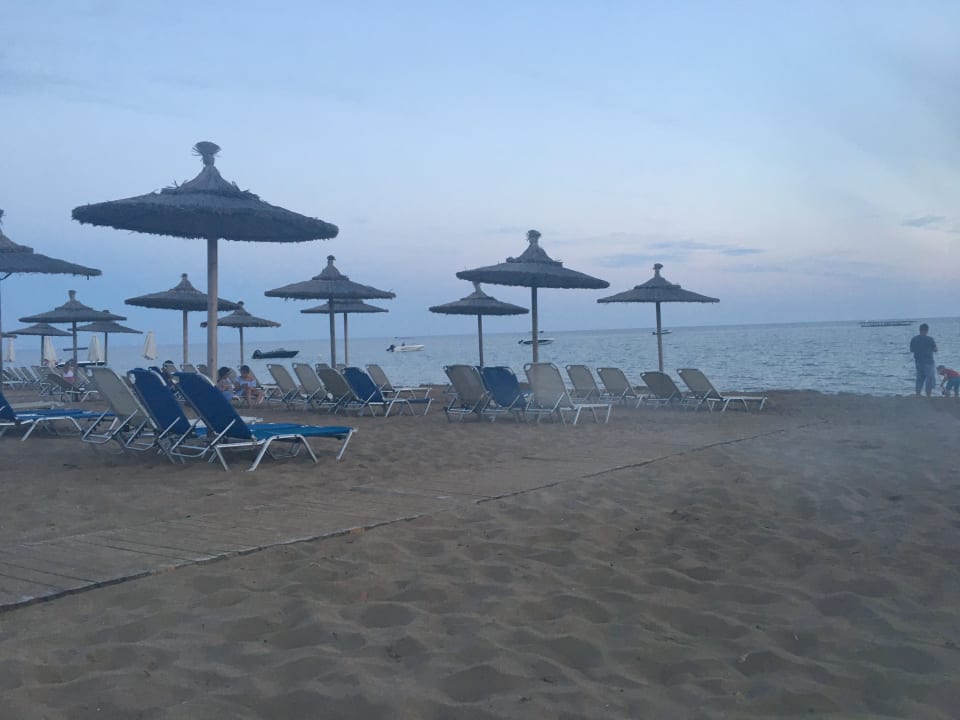 Strand Sandy Beach Resort