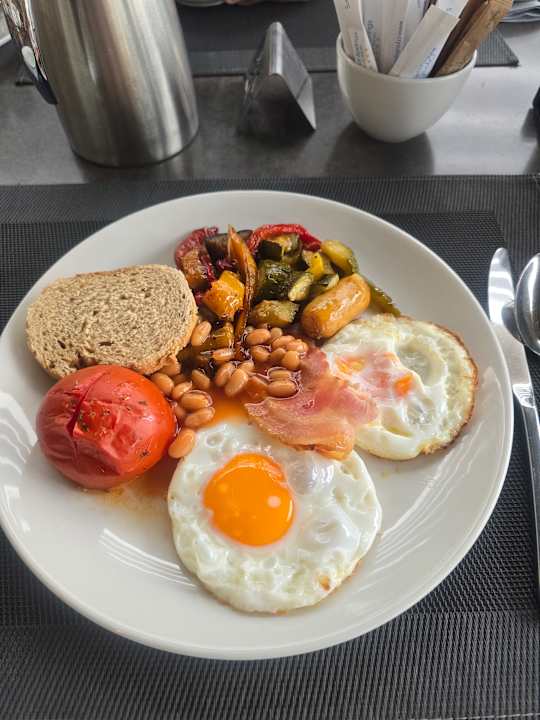 Gastro Crystal Springs Beach Hotel