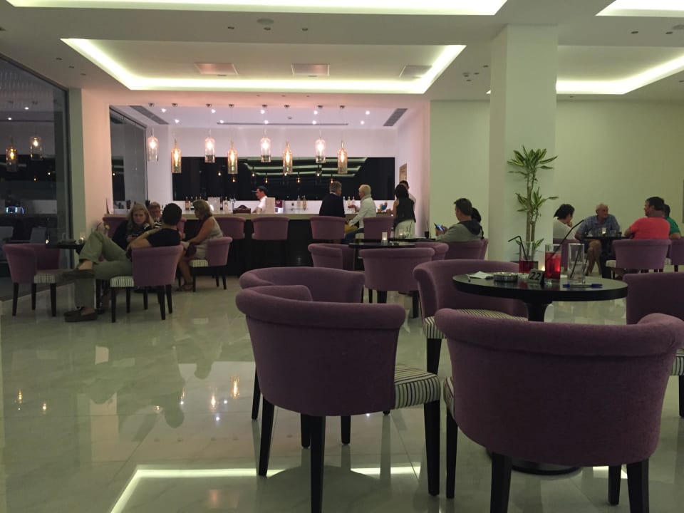 Bar  Asterias Beach Resort