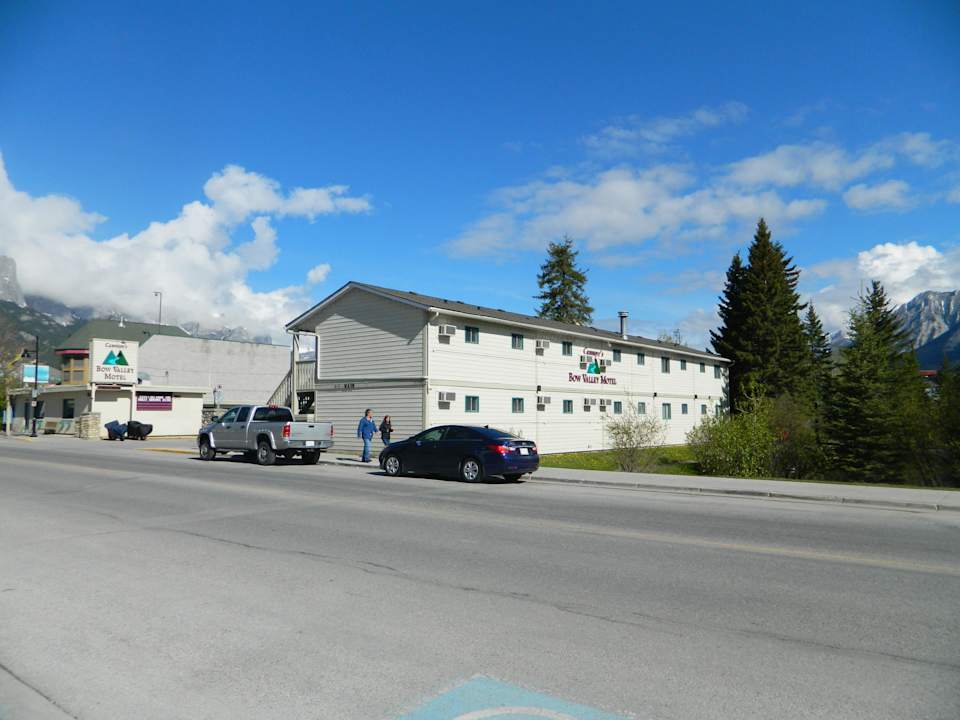 Das Bow Valley Motel Lamphouse Hotel