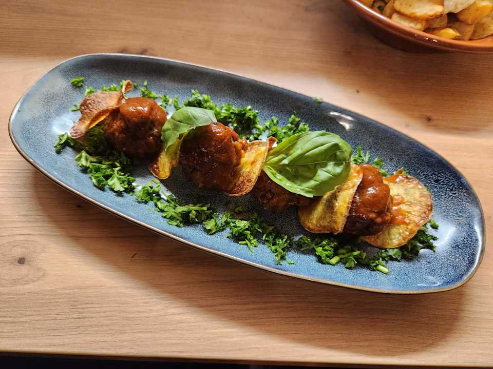 Gastro Gasthaus Zum Halbmond