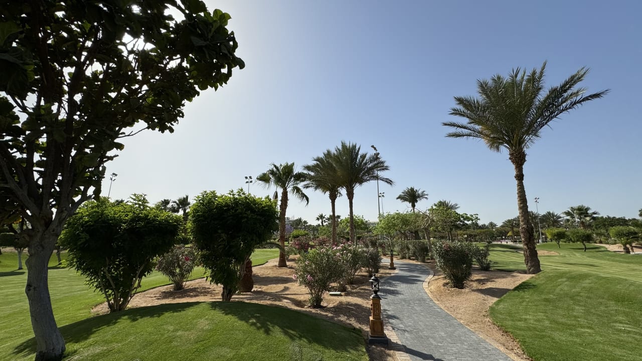 Gartenanlage Steigenberger ALDAU Beach Hotel