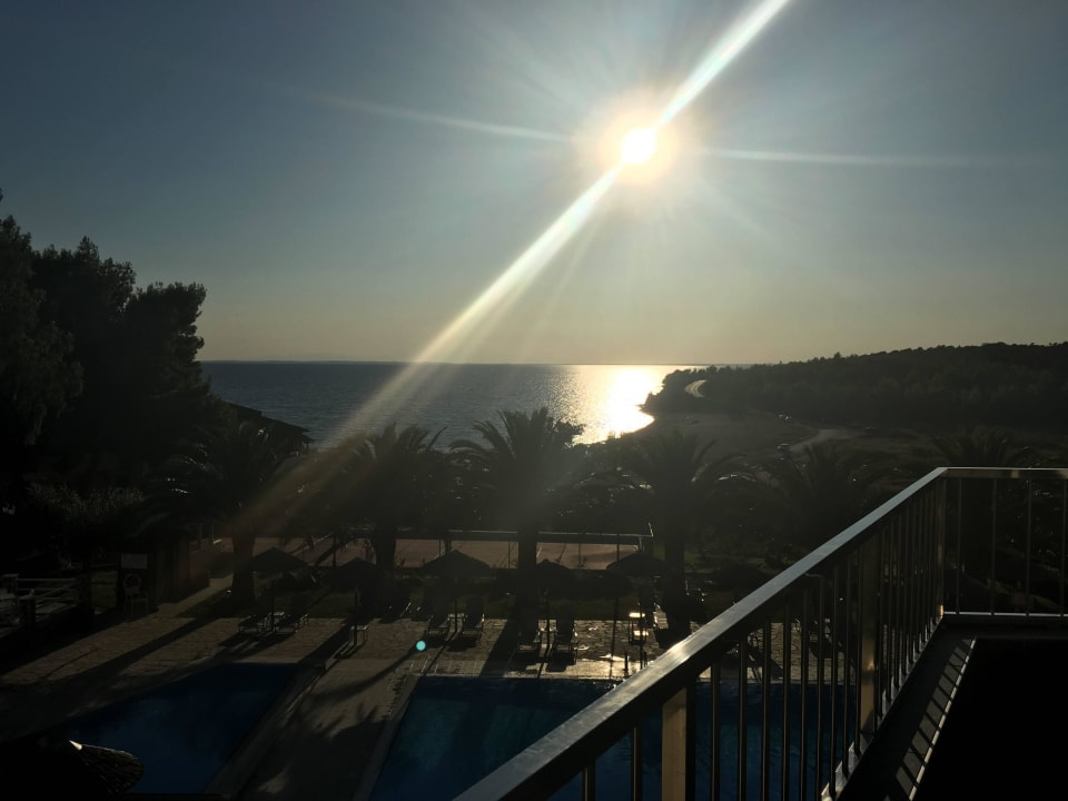 Sonnenuntergang vom Balkon Blue Dolphin Resort Hotel