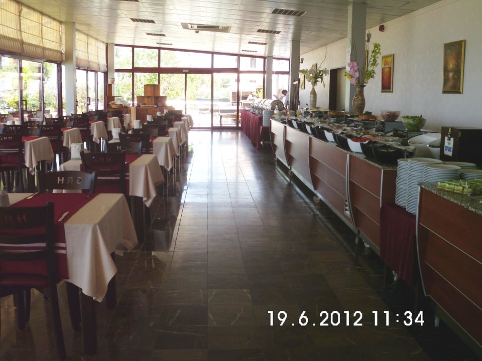 Restaurant innen Royal Beach Club Hotel