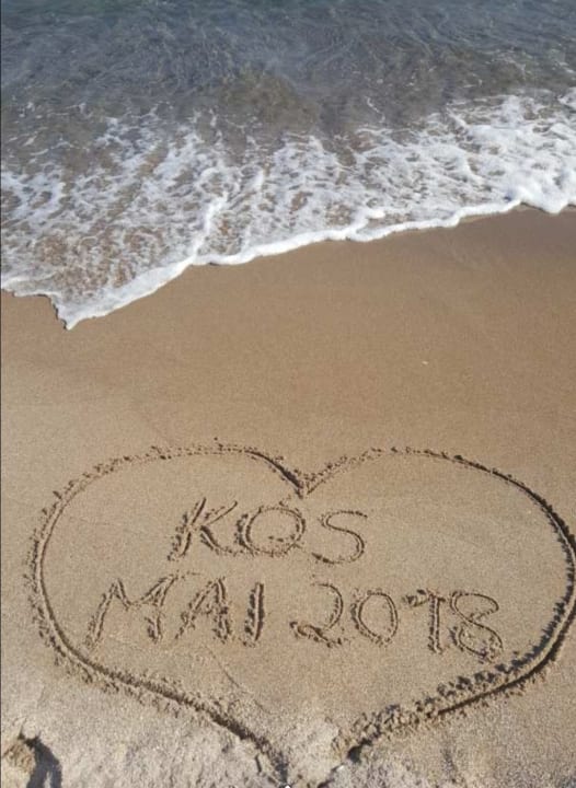 Strand Canvas by Mitsis Family Village