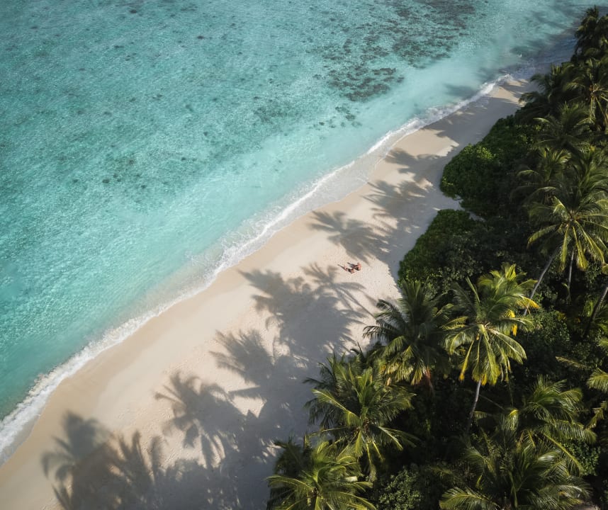 Strand The Halcyon Private Isles Maldives, Autograph Collection