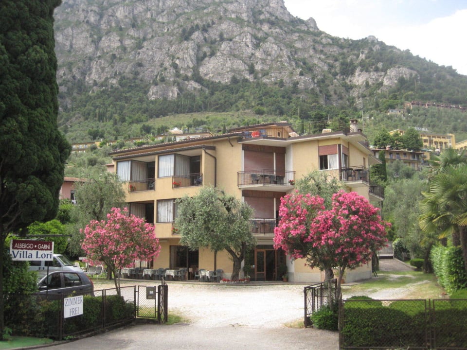 Facciata dell'hotel Albergo Villa Lori