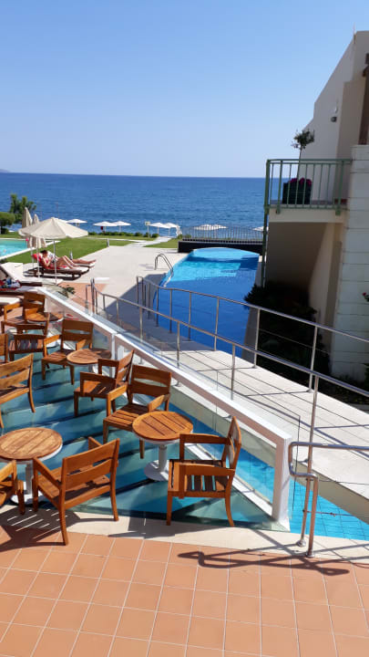 Außenansicht Giannoulis - Grand Bay Beach Resort