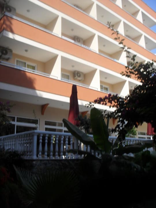 Hauptgebäude Club Dizalya
