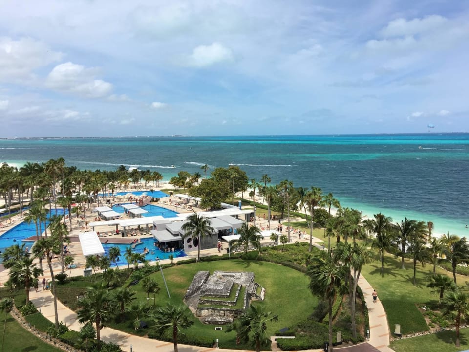 Anlage vom Balkon aus. Hotel Riu Palace Peninsula