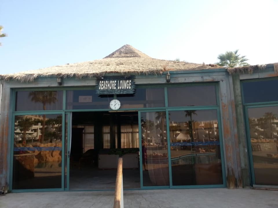 Przy plaży Safir Sharm Waterfalls Resort