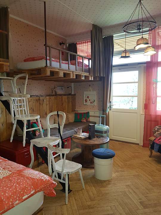 Zimmer Alles Paletti Karls Upcycling Hotel