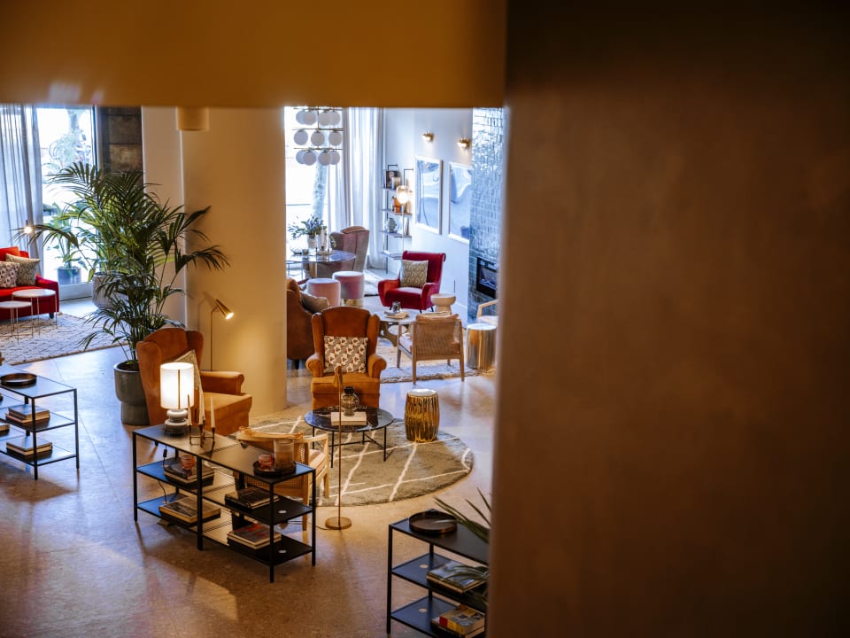 Lobby Charlie Urban Hotel