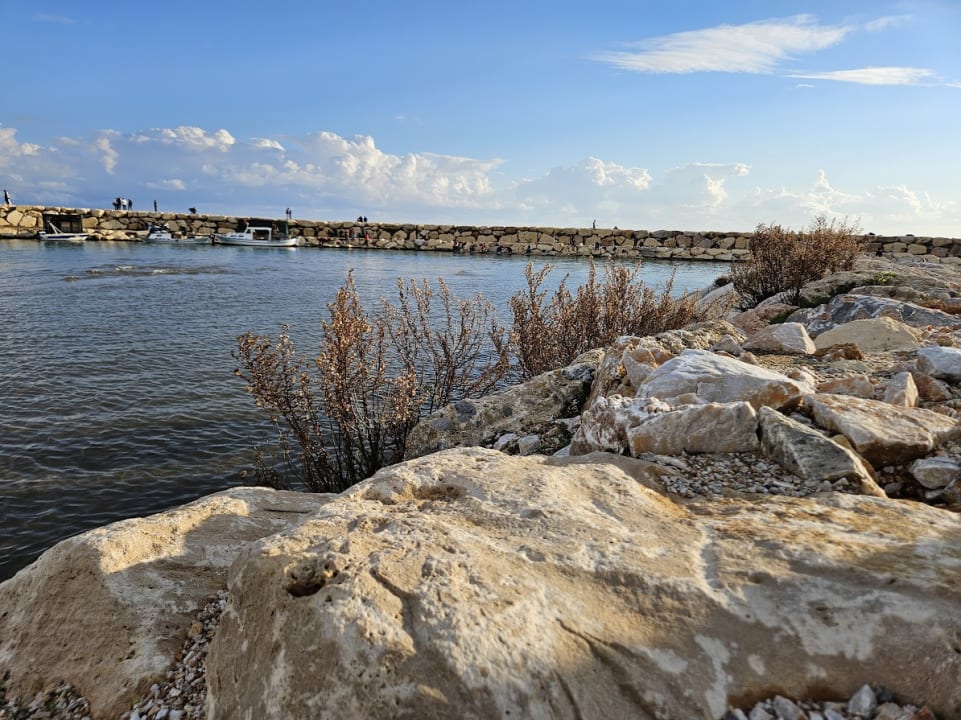 Strand Side Story Resort & Spa