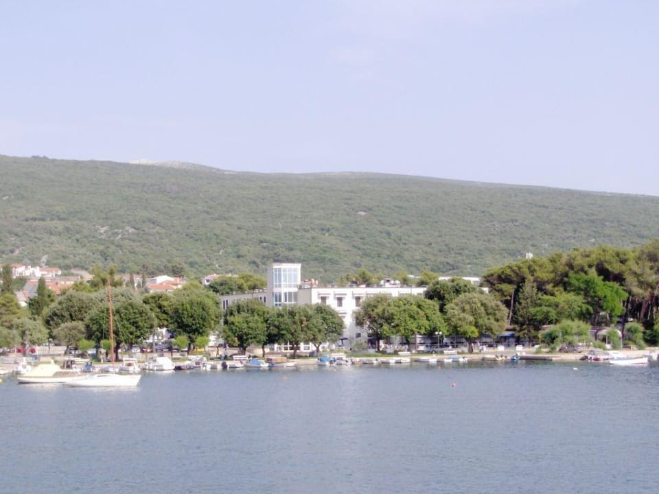 Blick zum Hotel Falkensteiner Hotel Park Punat