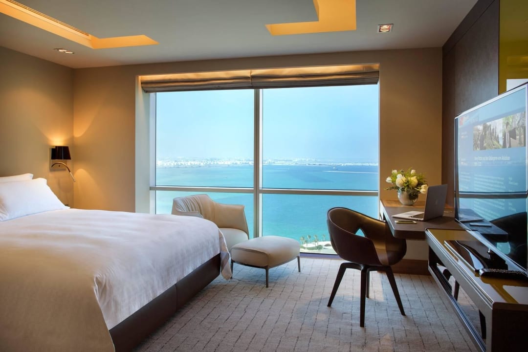 Amwaj Suite bedroom The Art Hotel & Resort