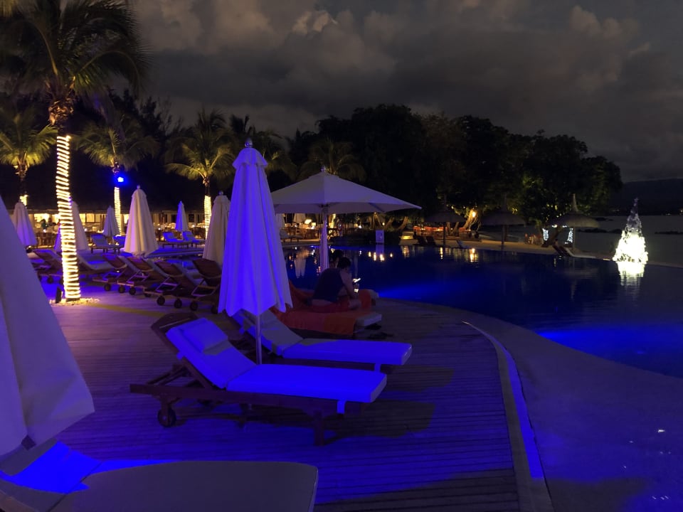 Pool Sands Suites Resort & Spa