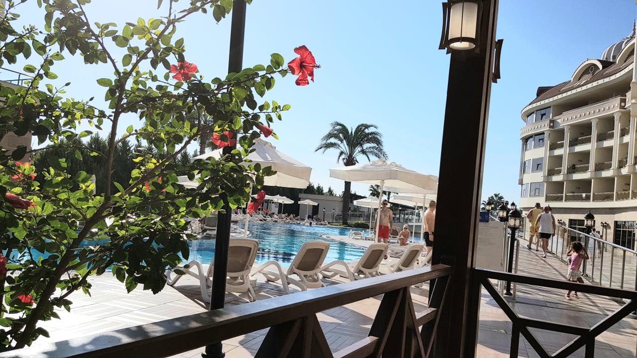 Außenansicht Kirman Belazur Resort & Spa