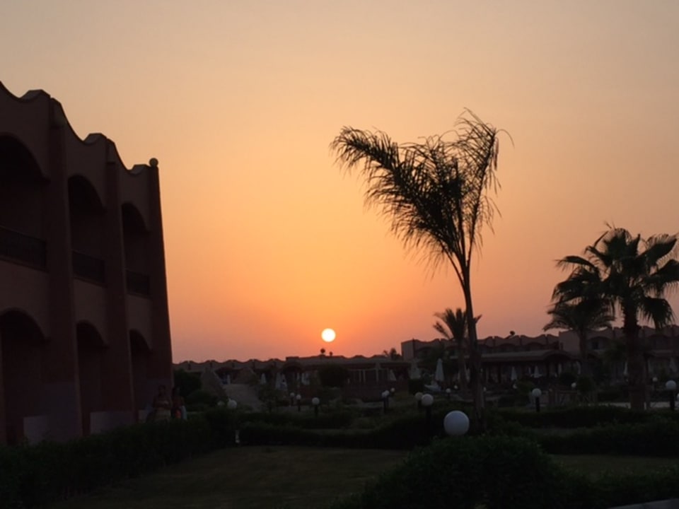 Gartenanlage Three Corners Happy Life Beach Resort