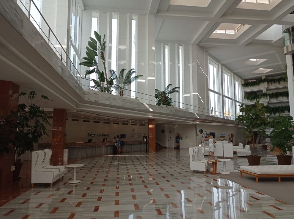 Lobby Landmar Playa La Arena