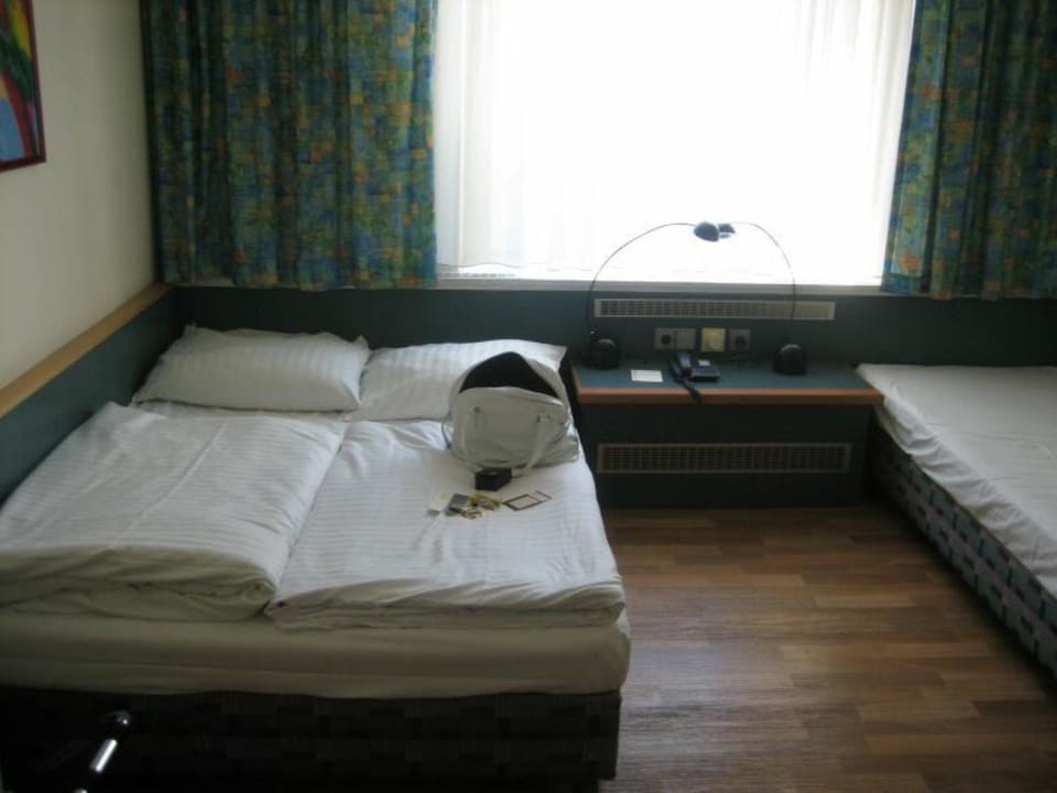 3-Bettzimmer Garner Hotel Hamburg - Graf Moltke