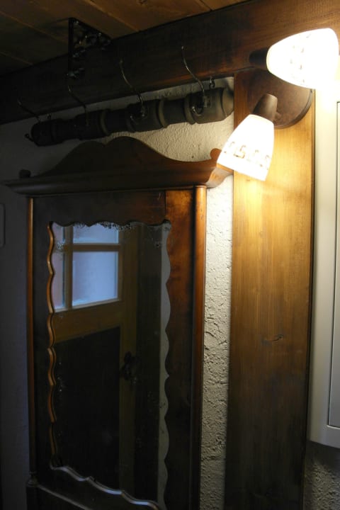 Diele mit Gaderobe und Spiegel Apartment Altes Hinterhäusel