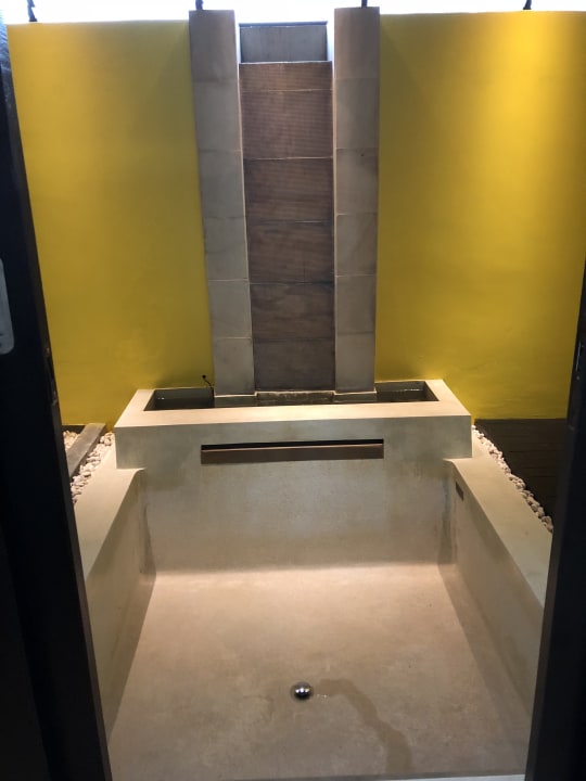 Zimmer Hotel Bhu Nga Thani Resort and Spa