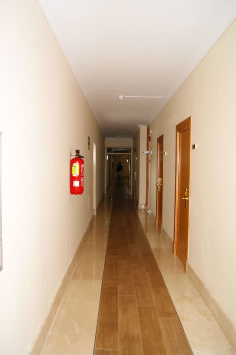 Hellhöriger Flur Hotel Coronado Thalasso & Spa