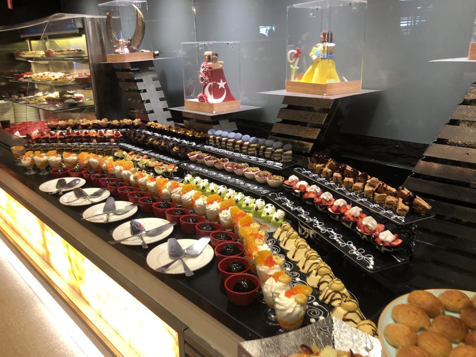 Gastro Limak Lara Deluxe Hotel & Resort