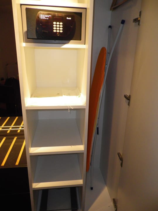 Tressor, Bügeltisch voco Villach