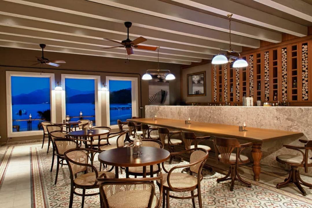 D-Hotel Maris The Breeze Restaurant D Maris Bay