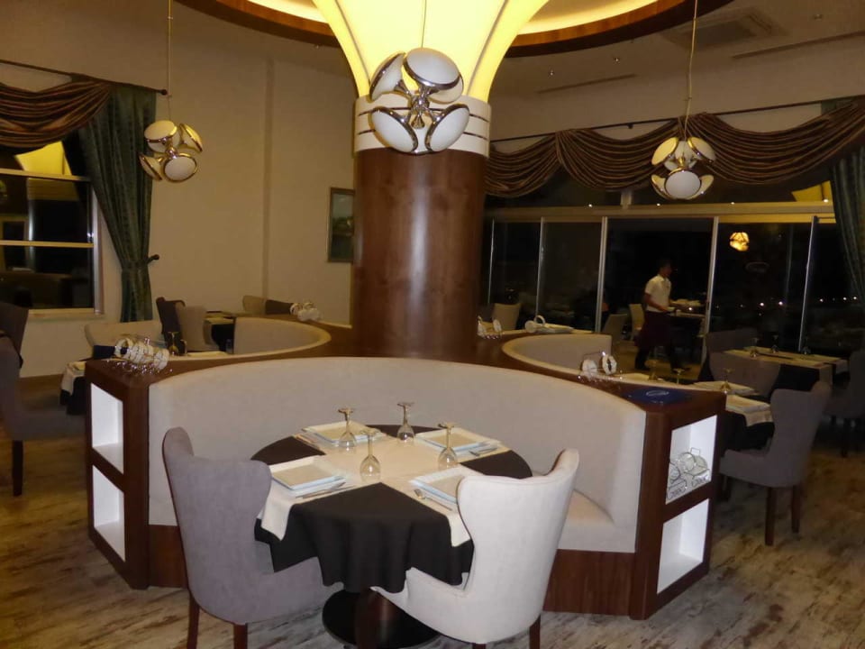 A'la carte Dizalya Palm Garden