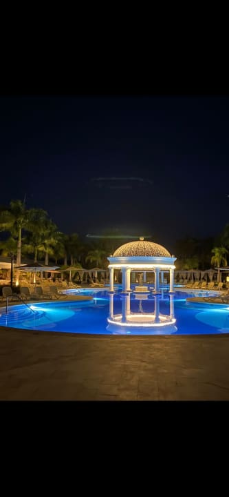 Pool Bahia Principe Luxury Bouganville