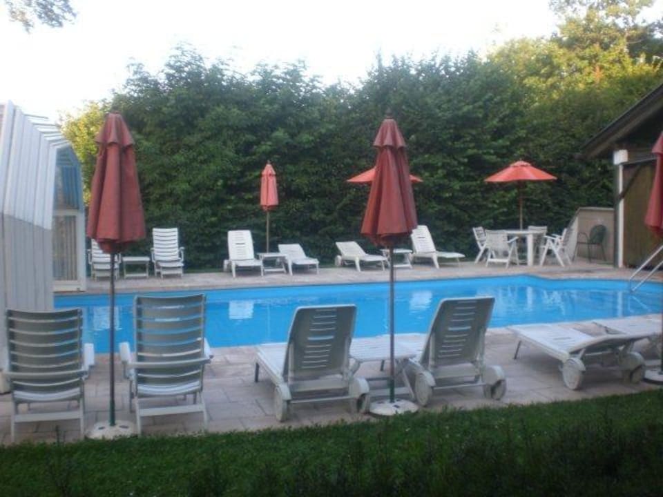 Der schöne Pool Hotel Garni Buchenhof
