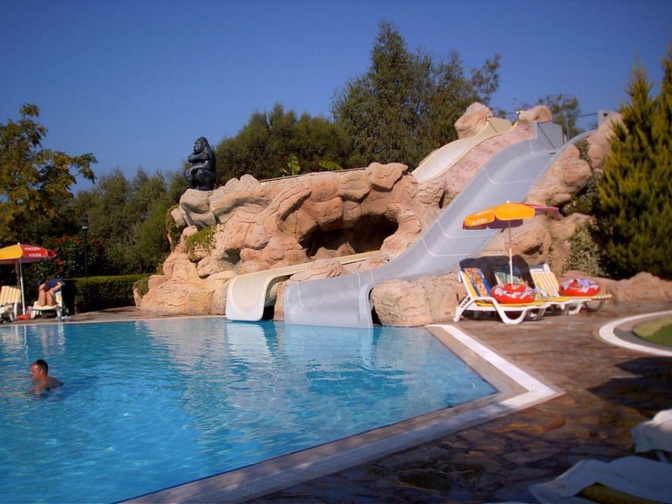 Animations-Pool mit Rutschen Alba Resort Hotel