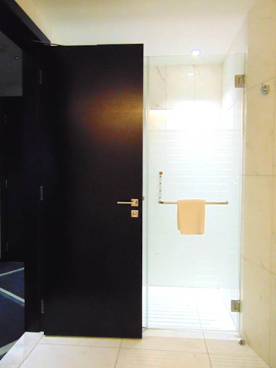 Zimmer InterContinental Luanda Miramar by IHG