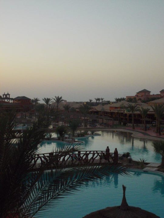 Вид из 4 корпуса Pickalbatros Aqua Vista Resort - Hurghada