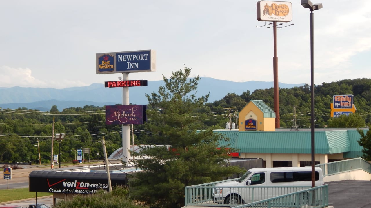 Hotel Logo Best Western Hotel Newport Inn