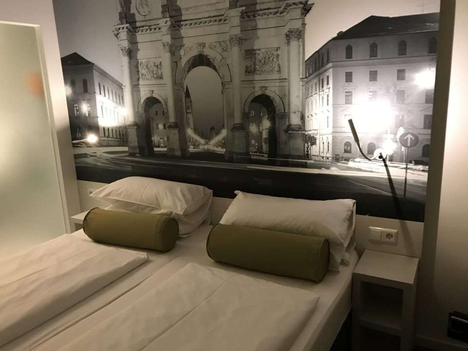 Zimmer Super 8 by Wyndham Munich City West