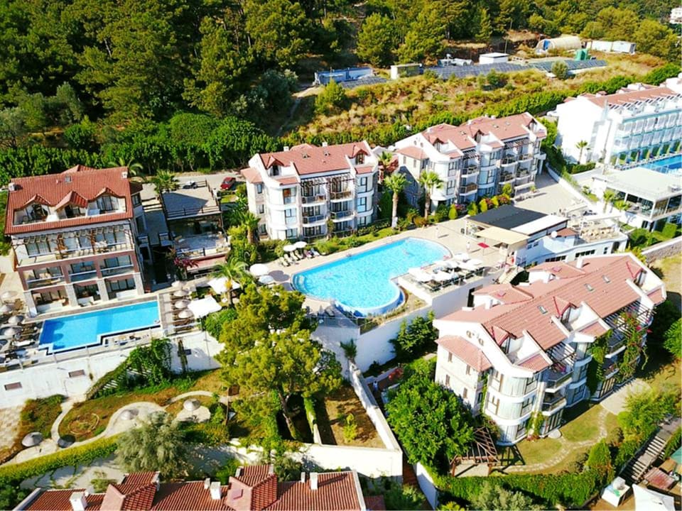 Außenansicht Sertil Deluxe Tropical Suites