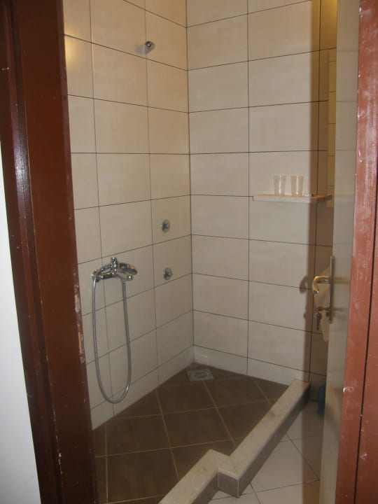 Łazienka w Villi Hotel Otrant