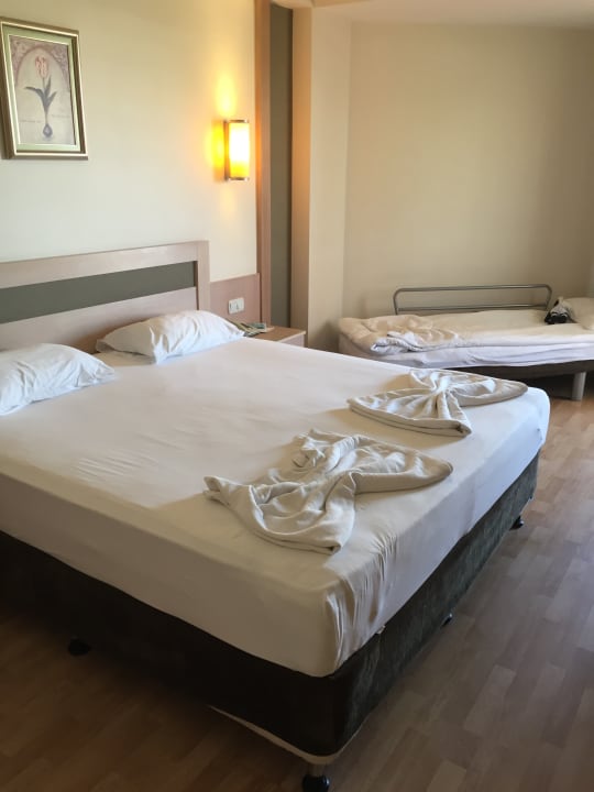 Zimmer Side Breeze Hotel