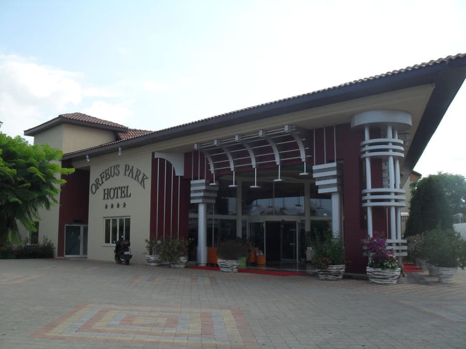 Haupteingang/Rezeption Hotel Orfeus Park