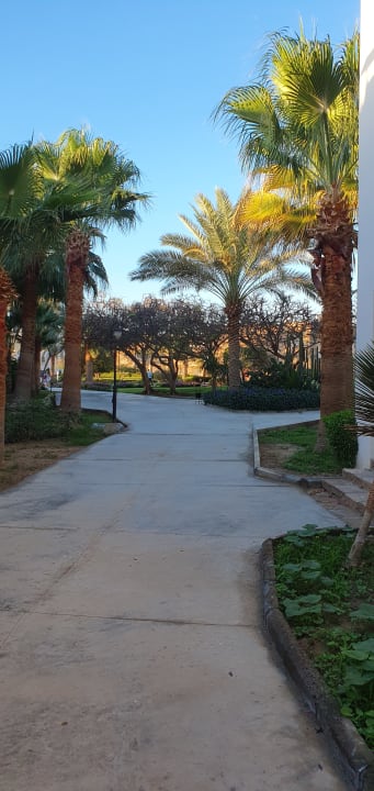 Gartenanlage Brayka Bay Resort